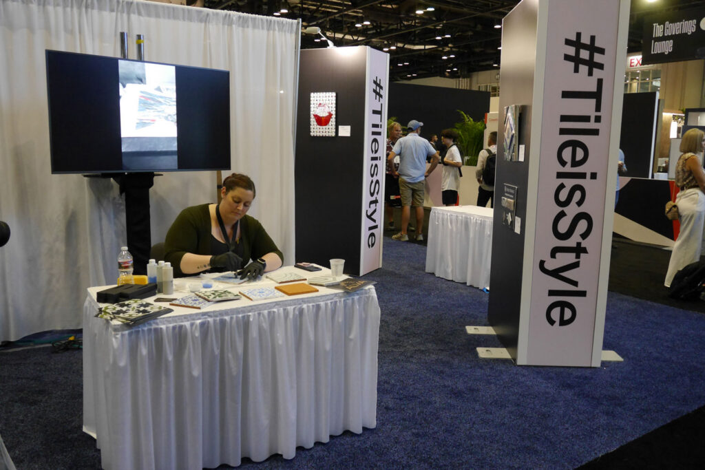 artisan_demo_tilestyle Mosaic coaster workshop